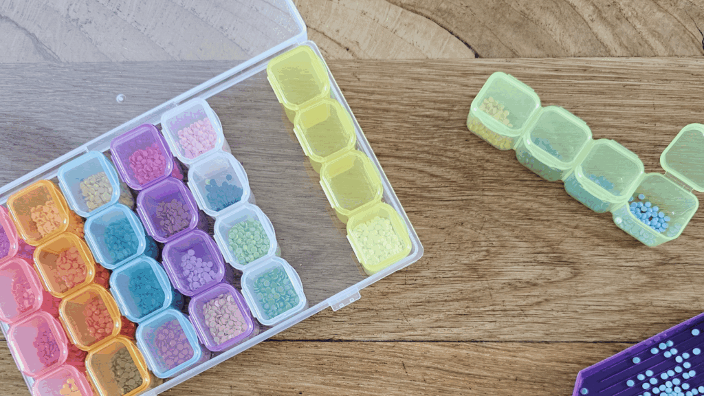 MAISITOO Diamond Painting Accessoire Dozen, met 80 compartimenten